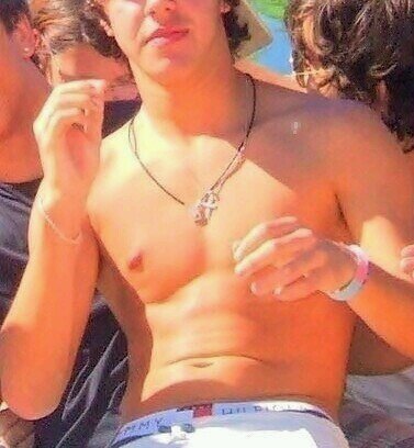 adoradr12345's profile picture. i'm brunette,outgoing and love new friends add me there for us to know yourself better