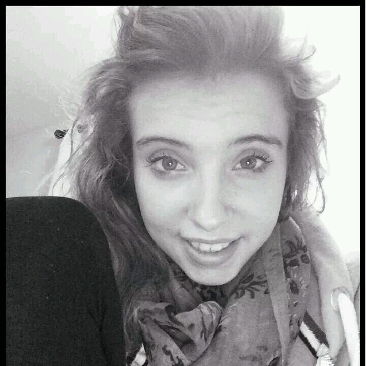 Ellice Howard!♥Hairdresser(in training)!♥Single!♥Aluna George!♥Attracting Flies!♥Ben Howard!♥Keep Your Head Up!♥