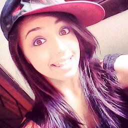 Instagram: @Biah_carolina