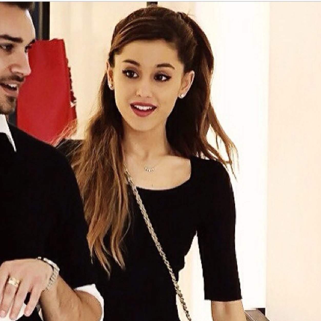 arianaqween_13's profile picture. 