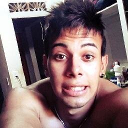 Imagine uma nova história para sua vida e acredite nela. :}