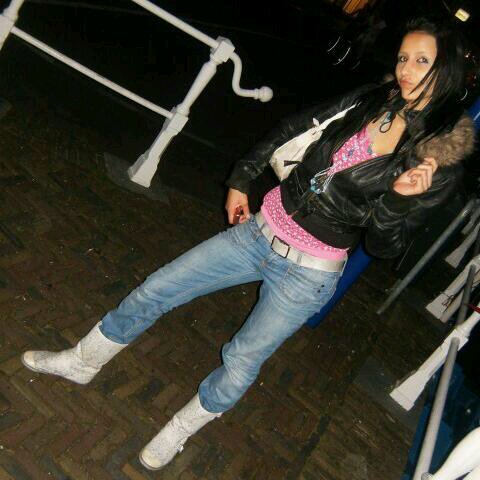 In de clips te zien van;  Tatto gilly - Keizer - Eser - Mello D - BlueHaze - V.A - Hef - Aiky - Badboy taya - Ys - Kabel - Roso Missundazstuud@gmail.com