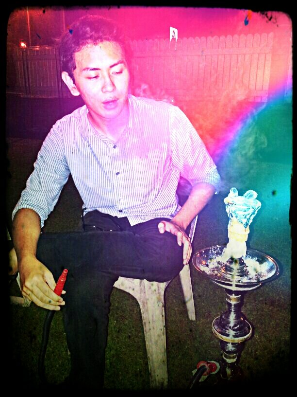 Hookah, Keyboard, LOL, Uke, Beach, Games and etc enthusiast.