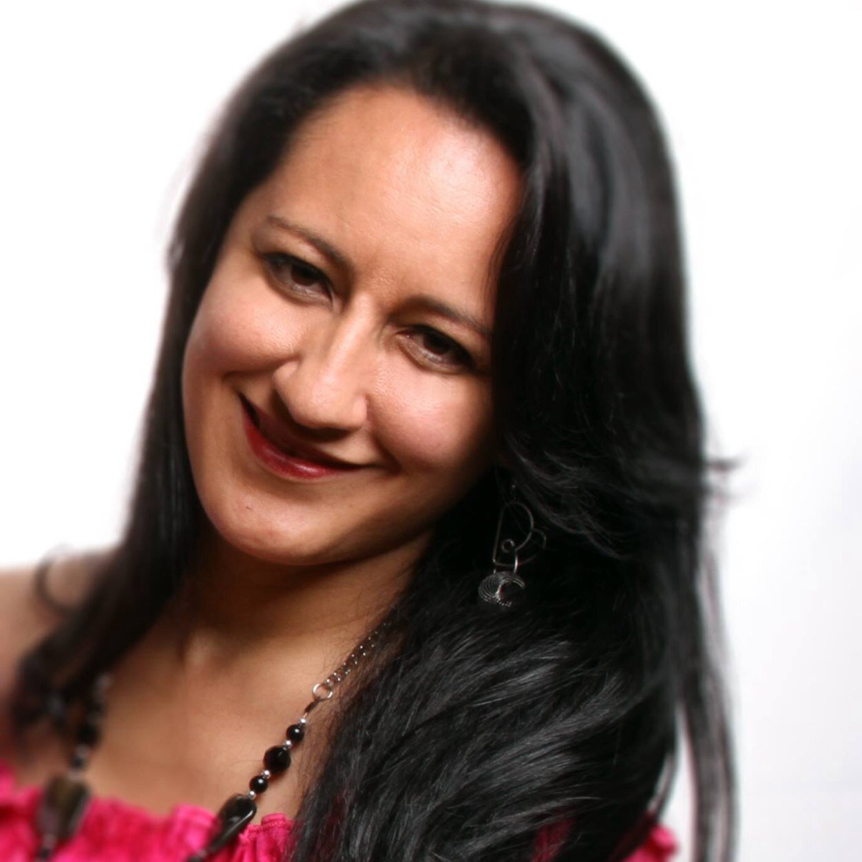 GabyAstudillo's profile picture. Experta en Soluciones Web y Animación digital. Amante del buen diseño. Descubriendo nuevas formas de comunicación digital.