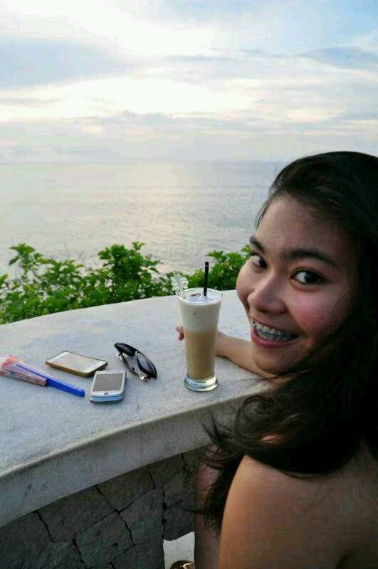 Instag: fergiepfm // Path: fergie permata // Line: fergiepfm