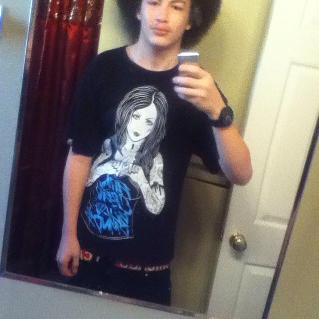 Making Music With My Friend Cameron And My Other Twitter Is:(@JTrippBeatz) Please follow me