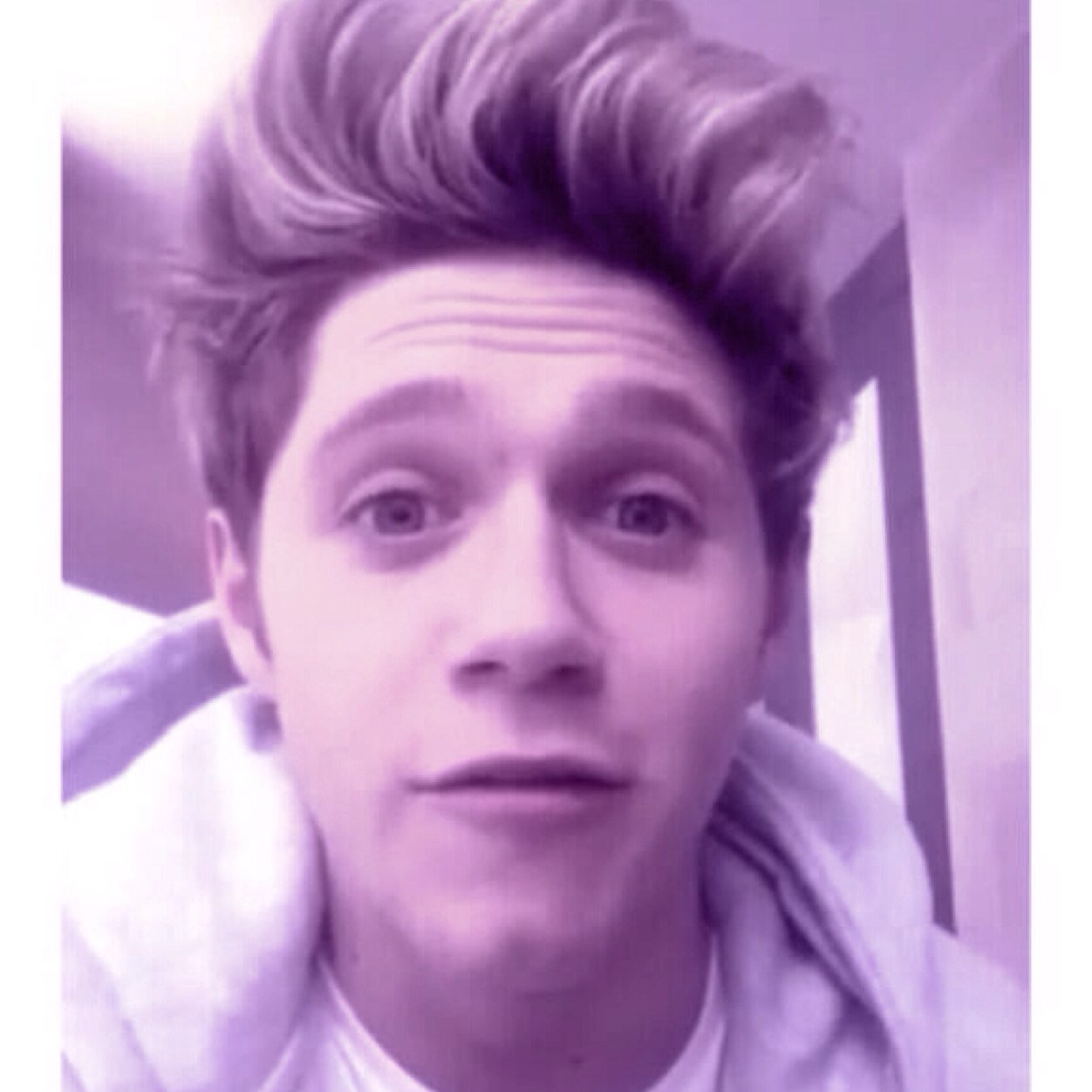 narryxchristmas's profile picture. 