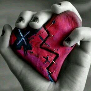 (14) (Love MCR/PTV/OM&M/BVB/SWS and B182) (KJD29) (R.I.P. MCR 2001-2013) (Follow Me, I always follow back) (My Sister @BloodyBunnyKJ29)