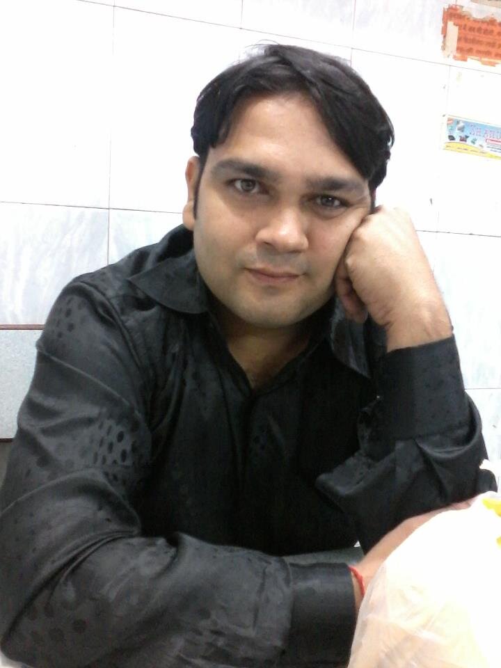 VinaySaphr's profile picture. 