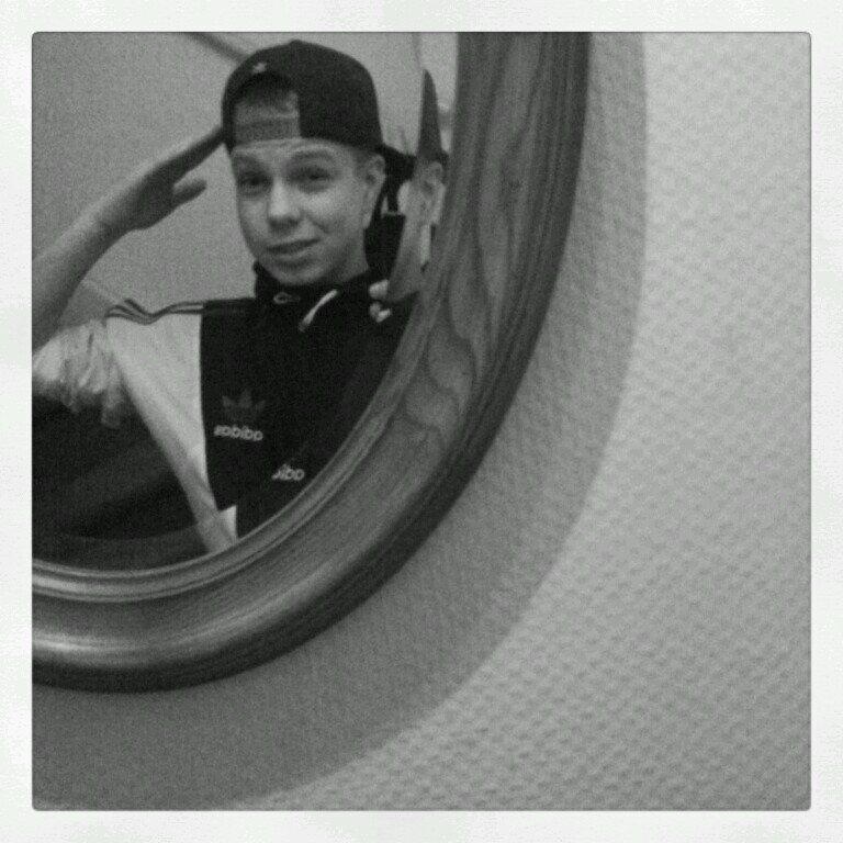 hardstyle till i die  * sc heerenveen / real madrid fan * LOL * YOLO* love sporting and voetbal *