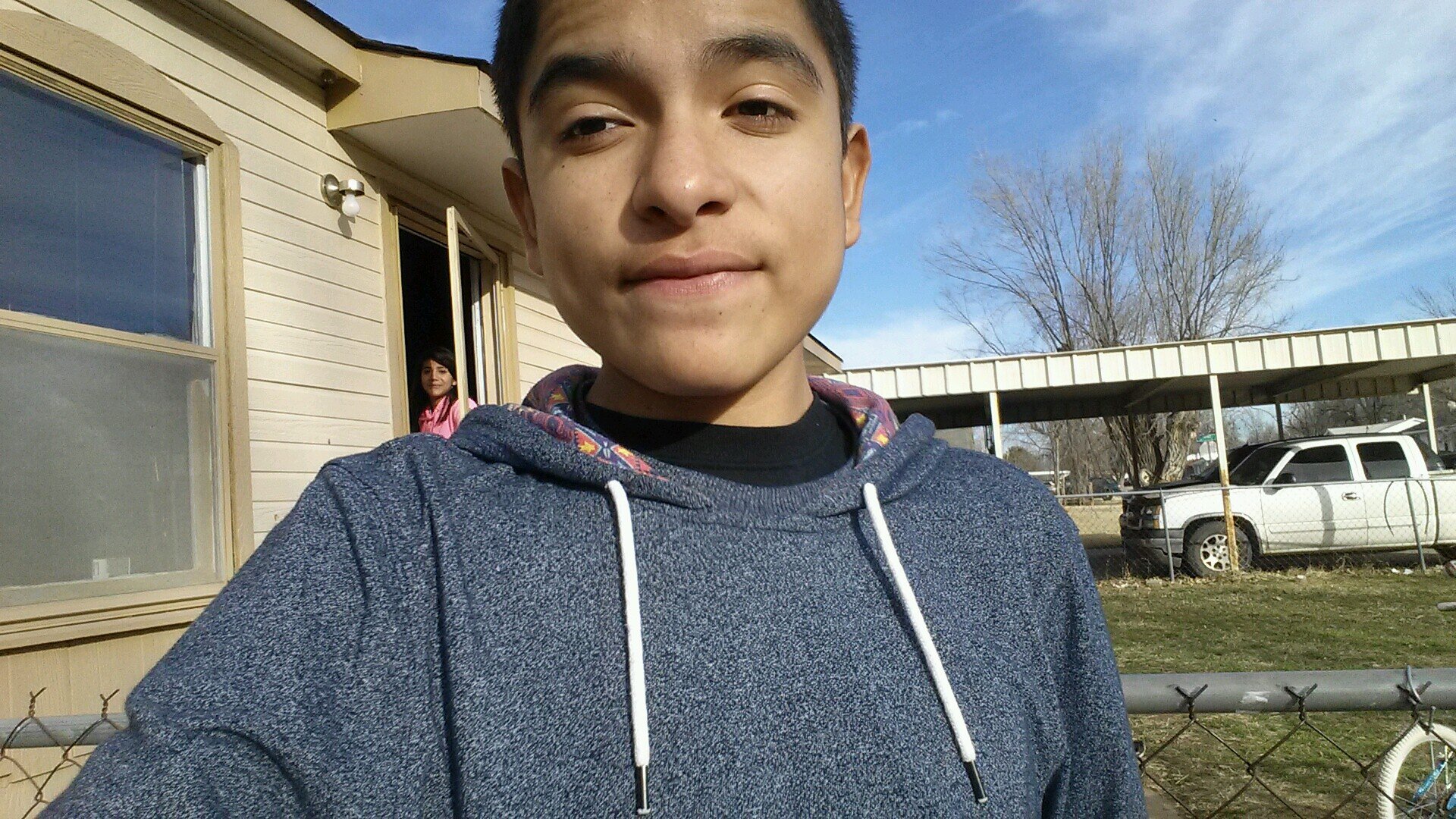 Jesuss_alvarezz's profile picture. Follow me and ill do the same.