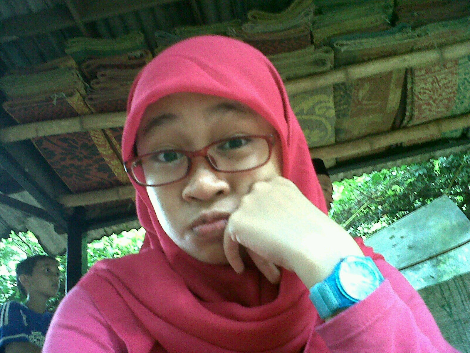 Cirebon | MAN yk 2 | suka ngemil, masak, tidur, jalan, shoping | pengaggum lelaki berinisial A   :) | 18 nov | dear ({})  | santrikrapyak | friendly :)̈