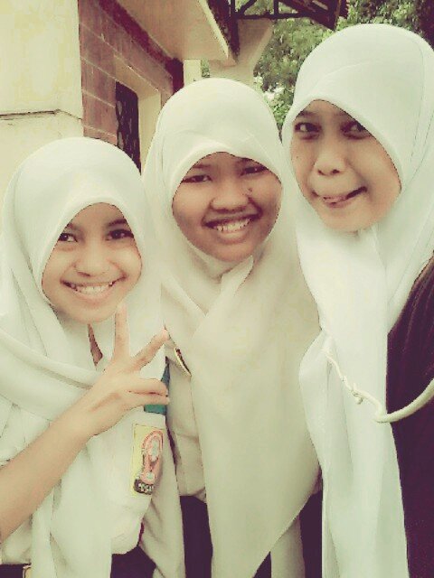 29! | 9b | 14 y.o | secret admirer! | RFM IFC BS shivers ICL | we're still together! |