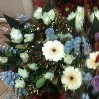 tinacampbell14's profile picture. Labelsofbarton clothing&florist