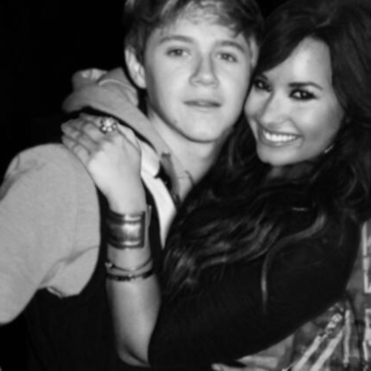 •• Follow @horanpup •• https://t.co/6WVlShPxLk it ily xx ••