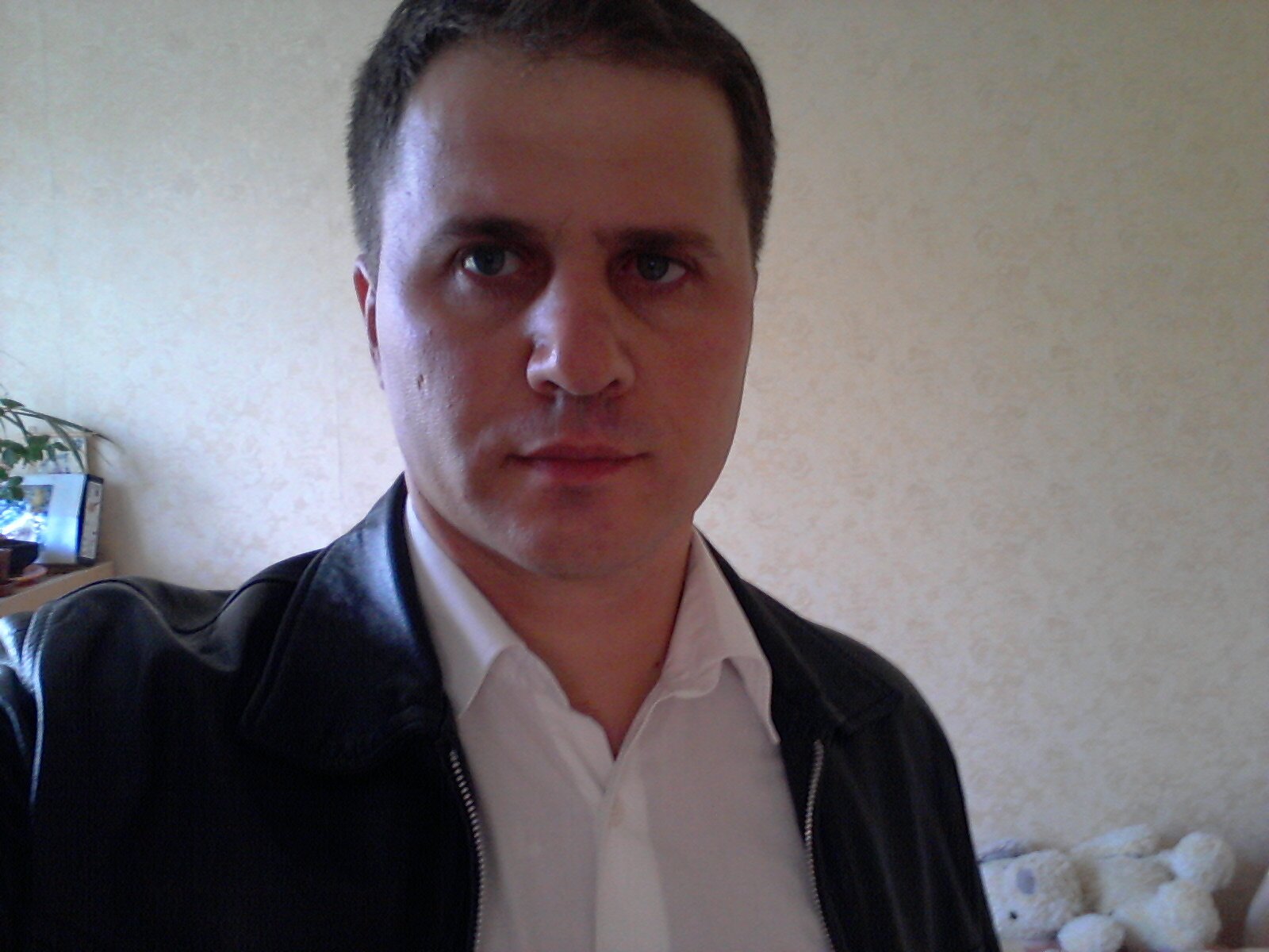 OlegOvsiyenko's profile picture. Ищу интересные проекты, воспитываю двух двойняшек, готовлю и обожаю мясную солянку, болею за ФК Черноморец, обожаю смотреть как играет ФКБарселона