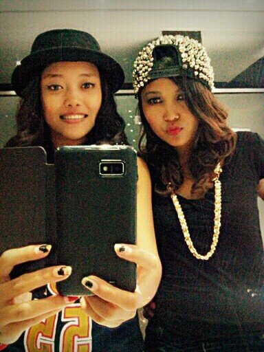 Here we are EBR - femcee - singer - HipHopBali - @jejoyasoygeboy @sixtyninethieya