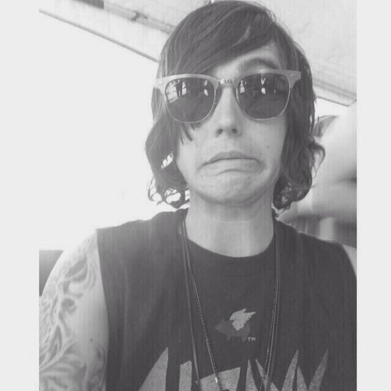 kellinlovesyoou's profile picture. Hey could you please follow -----@KellinsNigga --------- shes trying to reach her goal if you follow her you get pizza