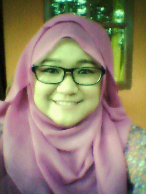 anak pertama dari 4bersaudara yang selalu menjaga kedamaian keluarga :D | Line : ichabewox | Instagram : icha_bewox