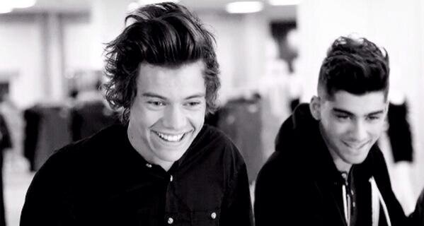 Love to sing n dance n also love one direction