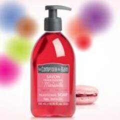 Le Comptoir du Bain égaye l’heure de la toilette en proposant une collection multicolore de savons de Marseille naturels, aux parfums authentiques.
