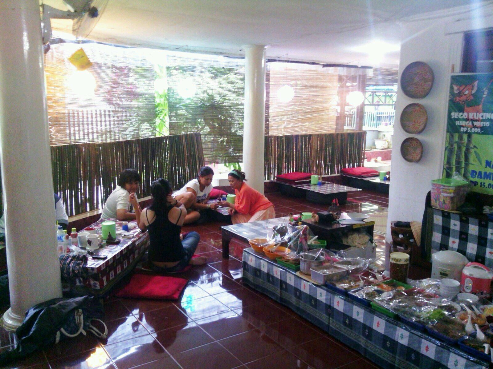 jl. Lap Tembak No.07 (Sebrang BLPT Basuki Rahmat,Samping Bengkel Citra) Tempat Modern Harga NDESO!! FB Angkringan PlusPlus ,PIC @joe02supitgirl @jazzrockmeup