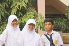 Pin :27FCC5D8 | sms : 081906041618 | line ID : musaly123 and follow @dikri__akbar