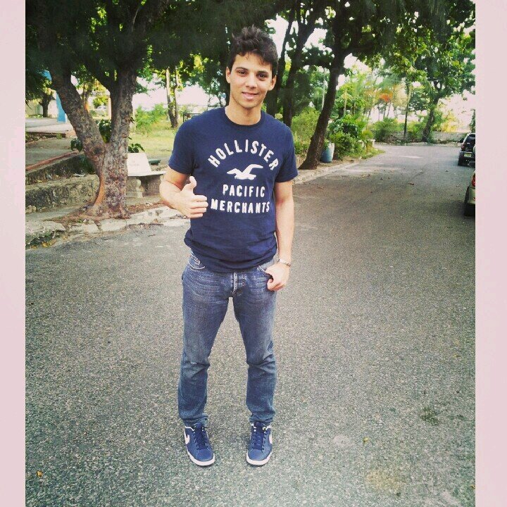 Always positive♥ with God in my way all is posible♥BWW♥BB&Cell♥ :)  Whatsapp 8092583411
