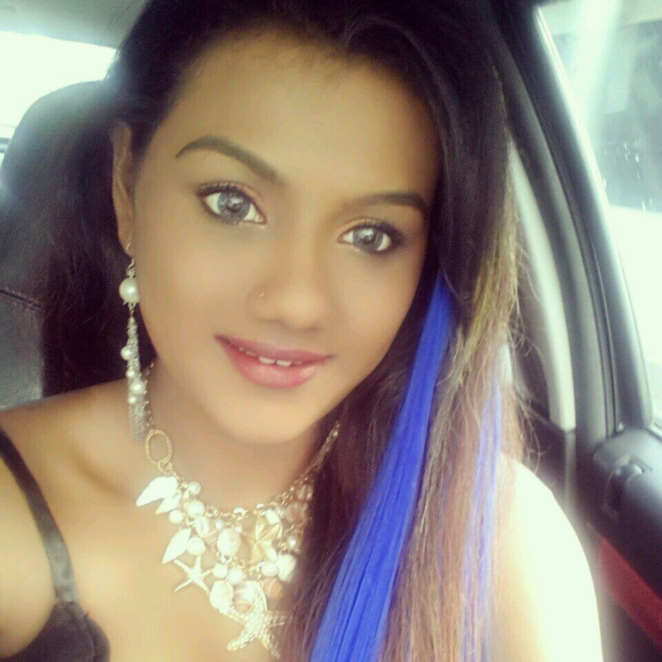 A law graduate working towards being a successful barrister & Fashion is definetly the key to my confidence!