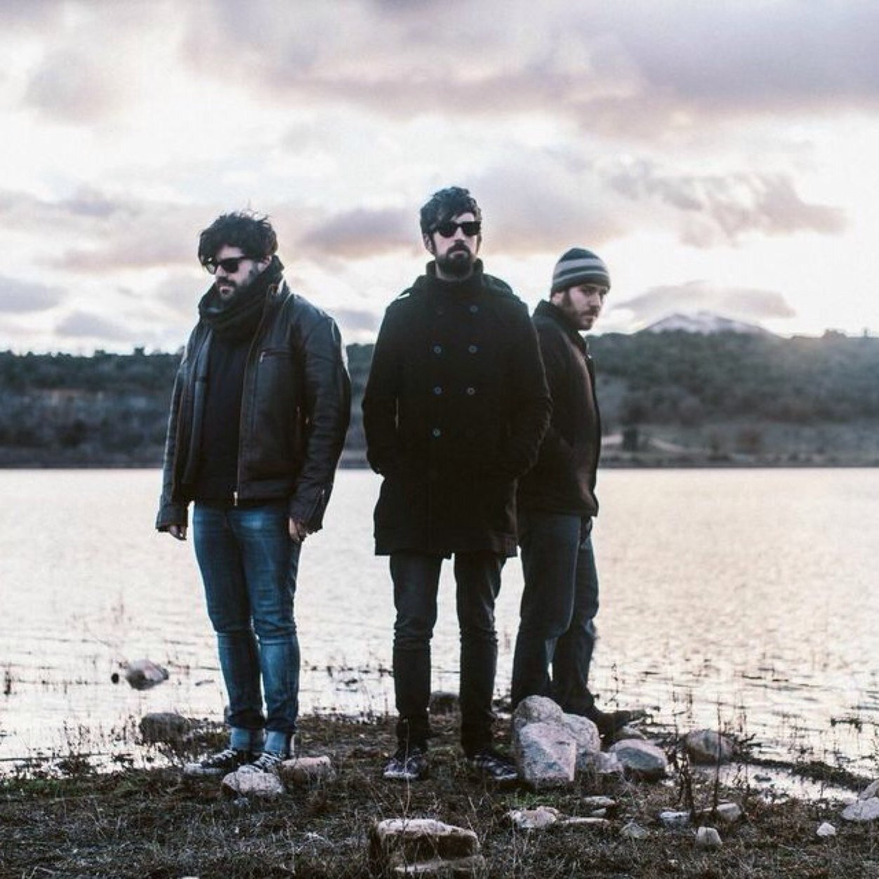 TheFractalSound's profile picture. Music to be played as loud as possible.