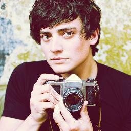 UnabashedKean's profile picture. For me, the camera is a sketch book, an instrument of intuition and spontaneity. | Former Slytherin | Photographer for the Daily Prophet | 24 | { HP RP }