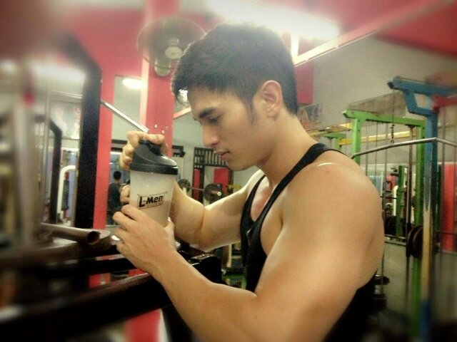 RizhalMuhammad2's profile picture. 