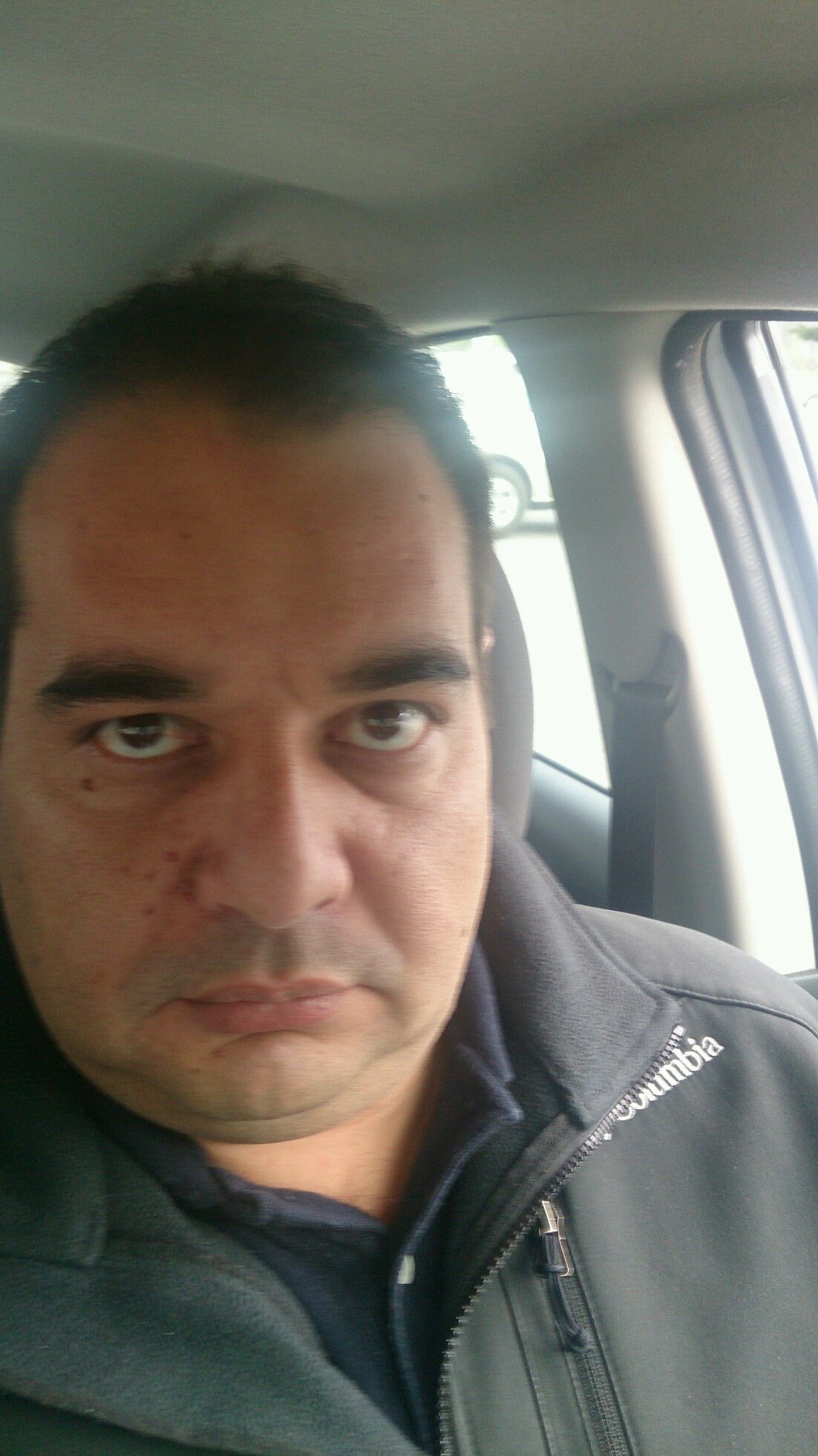 Siempre positivo buscando el lado bueno de las cosas convencido que una sonrisa alegra el dia a cualquiera. contento de pertenecer a la Magia del Sur