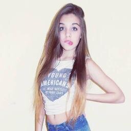 hoola me llamo denise..tengo 16 años...y me gusta bailar.... y muchas cosas mas :))