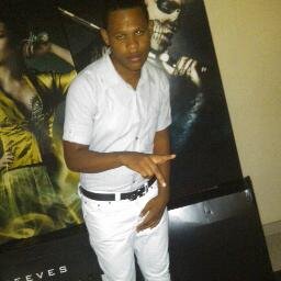 joselinFerreras's profile picture. Jamás hacen el amor el sábado por la noche. Pues, si llovería el dómingo,ya no sabrían que hacer:p