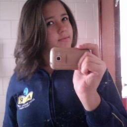 Karineehfonseca's profile picture. 