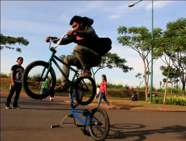 RanggaPoetra86's profile picture. Kehilangan Seseorang yang kita Sayang itu sudah bagian dari Hidup dan kita harus siap Menerimanya (-_-) :'(