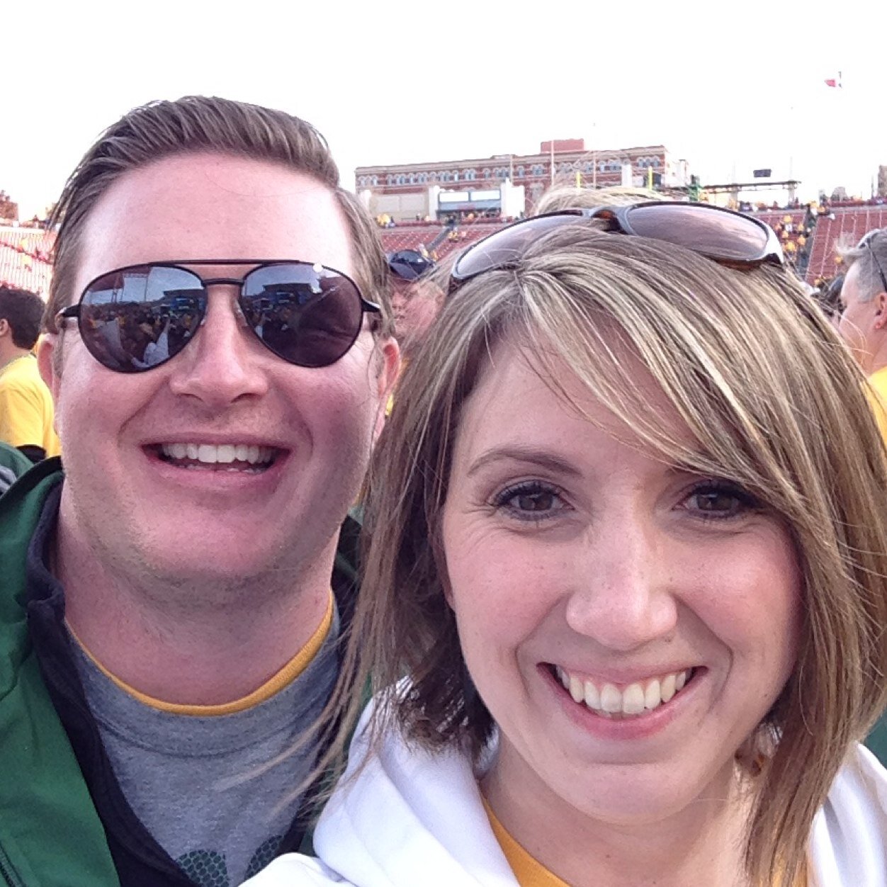 Wife to @BrooksVigen, Mom, Daughter, Sister, and 3rd Grade Teacher~