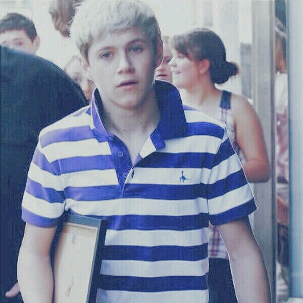 saved free follow from @oceanviewniall please follow her :)