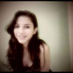 amo rock,andar de skate,assistir filmes e series,comer bolo