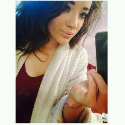 Profile Picture of Kate (@Katie_Durkin) on Twitter
