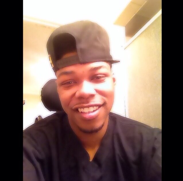 ΑΦΑ: Spring '09
ΟΨ: Suave House
♠: Club
IG: hell_on_whee1s