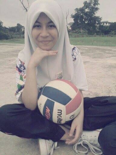 Puteri Nurul Izzatty ^^ 14 ^^ SMK KUHARA ^^ Taken ^^