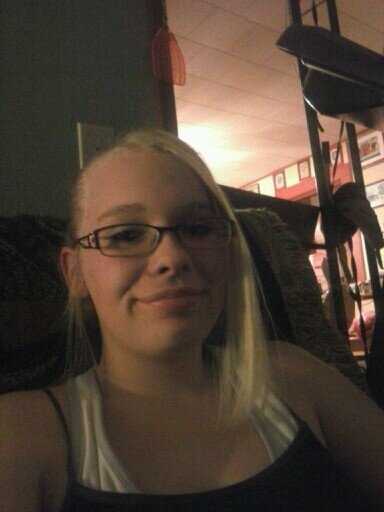 TAKEN! I love socializing, making new friends, and beiing nice! I love my family!