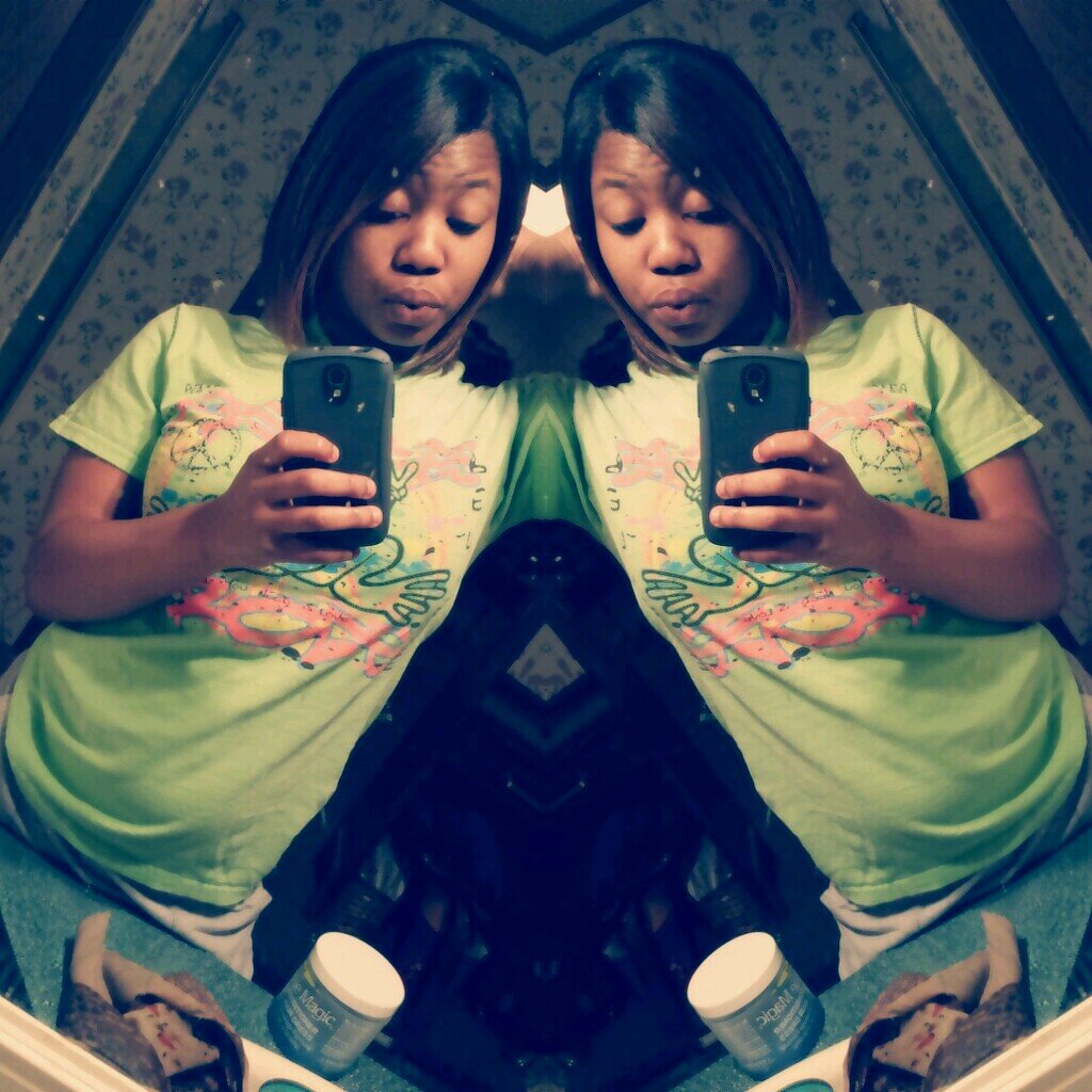 How You Gone Hate On A B.tch , Yeen Ever Met?? What That Make Me Then?? A Fukkin Threat!! Follow A G! Ill Follow Back..✌