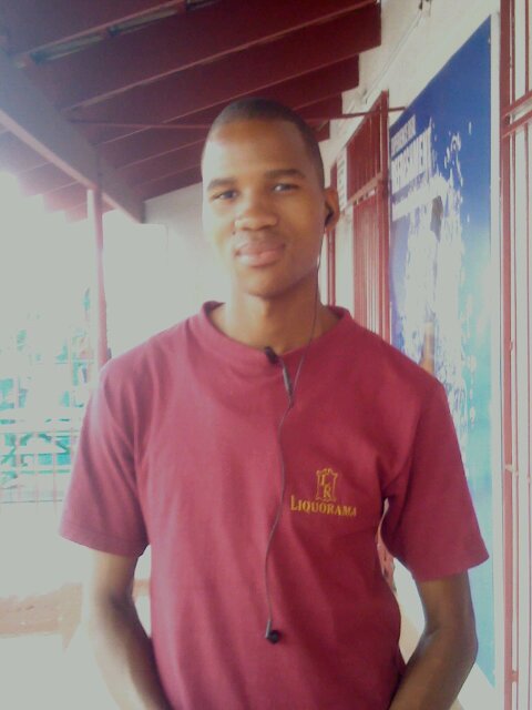 thuto2by2bakwen's profile picture. 