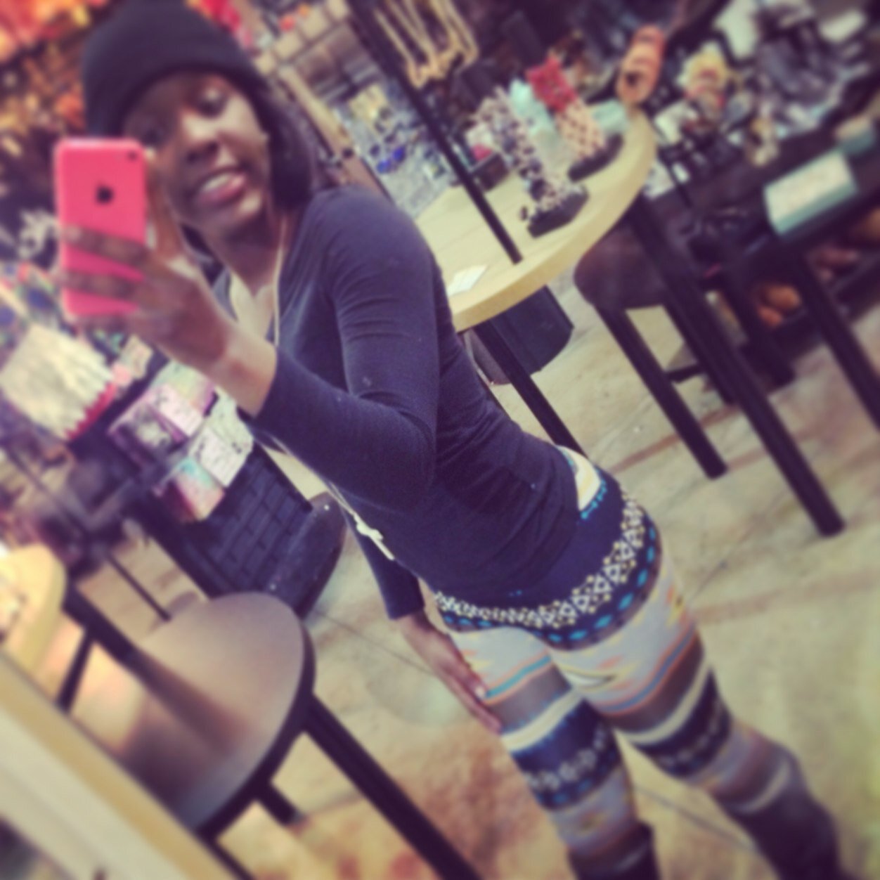 Saluteee A Bad Bitch When You See Onee ( : !
