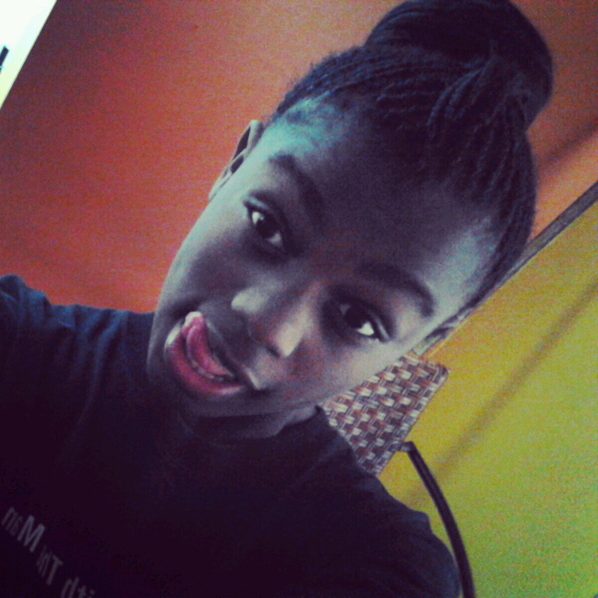Oookillem ! Singleeee ! ;) Bitch, dont kill my vibee ! Justin is lifeee !