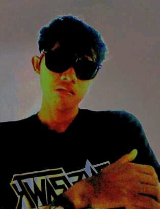 Official Twitter Of Dhedhe Hardiansyah||Beyourself
i'm not perfect