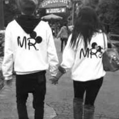 Fianlly With My Sister Again I Was In Florida My Sister Doesnt Remeber Me Eh . But She Gave Me So Much :)